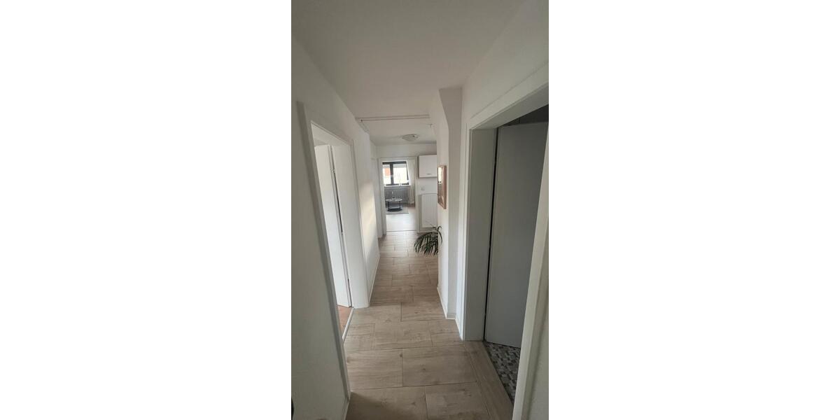 Dachgeschoßwohnung Lauda-Königshofen Königshofen - 2.5 Zimmer, 64 m&sup2;, 550&euro; | Angebot:26595164