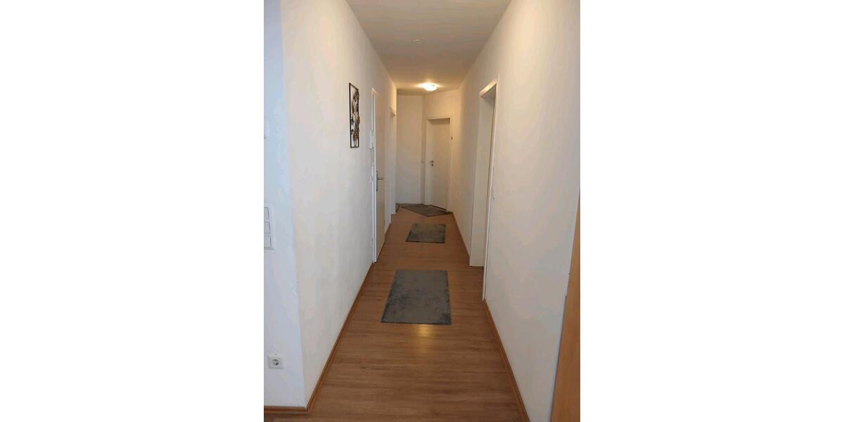 Dachgeschoßwohnung Schloß Holte-Stukenbrock Stukenbrock - 3 Zimmer, 75 m&sup2;, 750&euro; | Angebot:25968694
