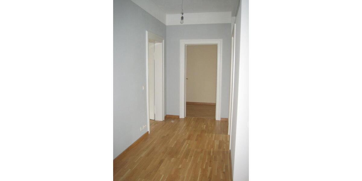 Etagenwohnung Riedenburg - 4 Zimmer, 150 m&sup2;, 1.125&euro; | Angebot:26557005