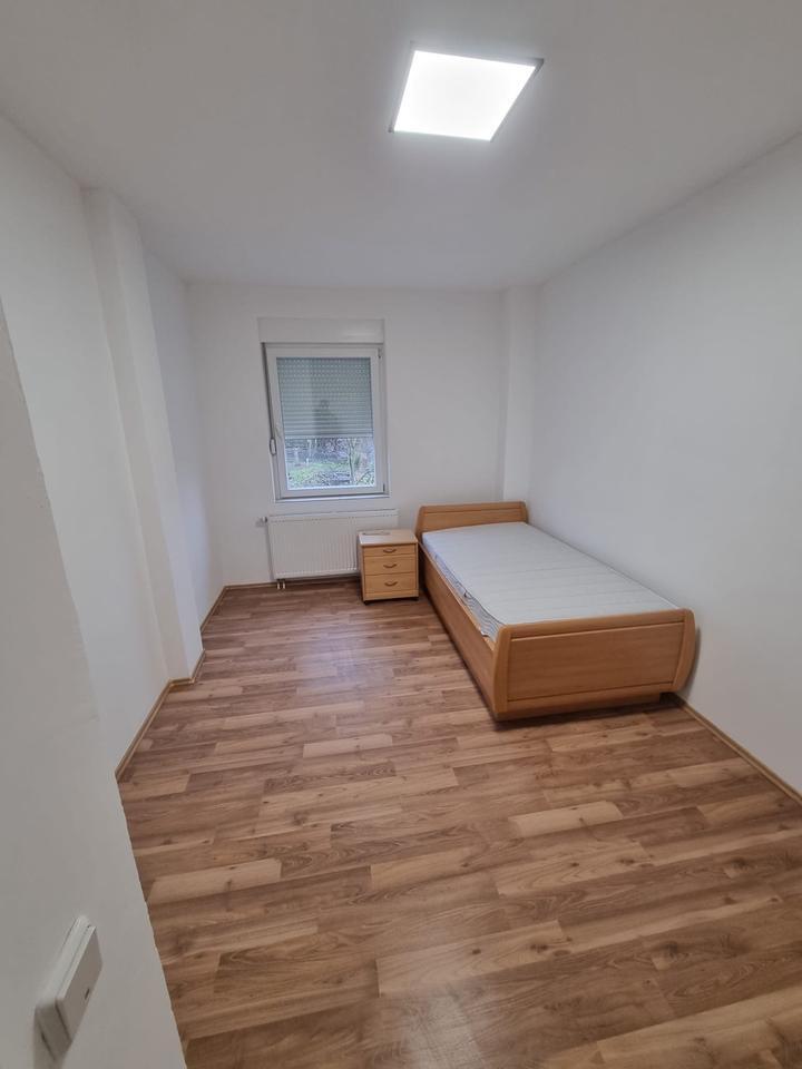Zimmer zu vermieten