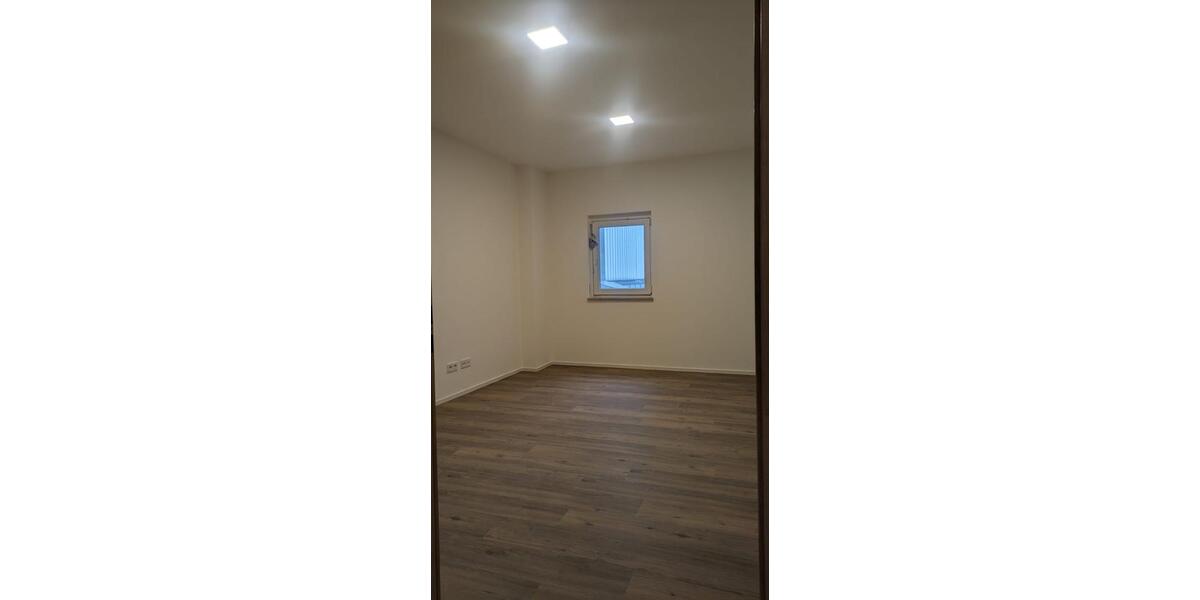 Etagenwohnung Bad Königshofen im Grabfeld - 3 Zimmer, 115 m&sup2;, 900&euro; | Angebot:26130556