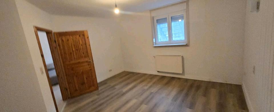 Etagenwohnung Eslohe (Sauerland) - 2 Zimmer, 90 m&sup2;, 700&euro; | Angebot:26397798
