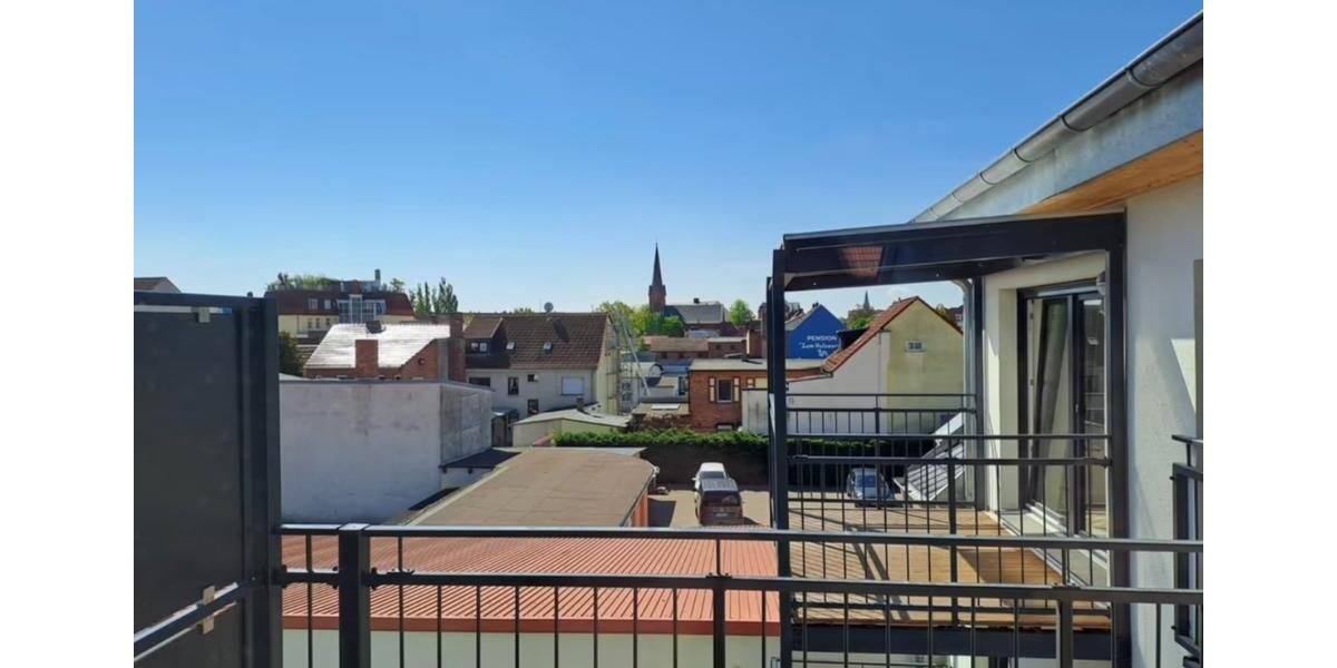 4-Raum - Penthouse mit zwei großen Balkonen - 165 qm Wohnfläche - PKW Stellplatz 4 zimmer