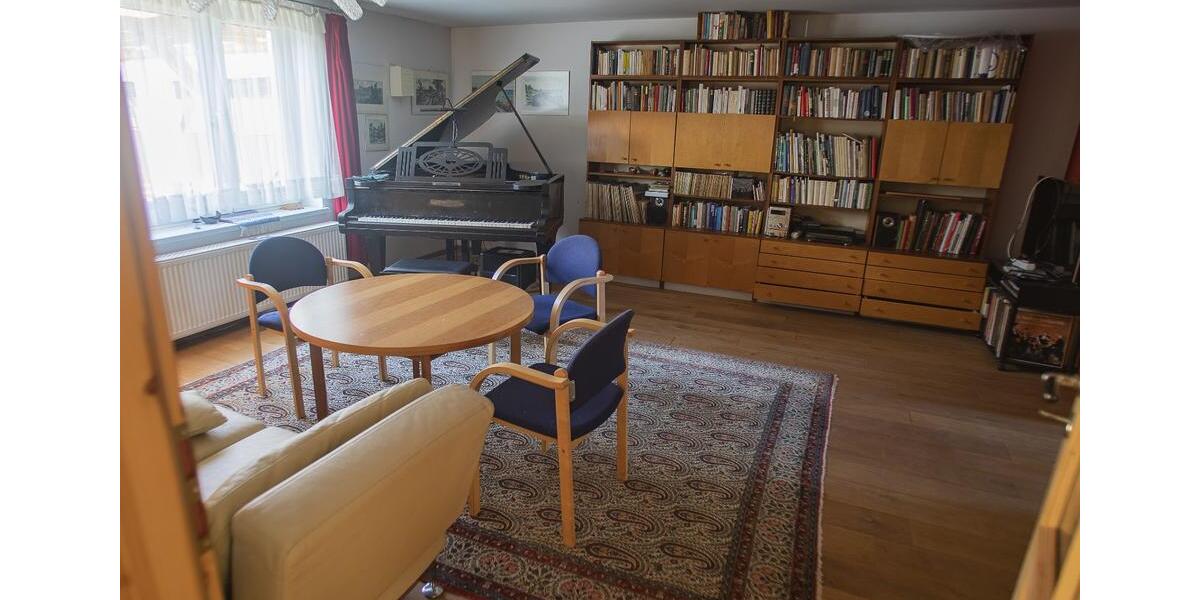 Erdgeschoßwohnung Rostock Alt Bartelsdorf - 4 Zimmer, 105 m&sup2;, 975&euro; | Angebot:25523058