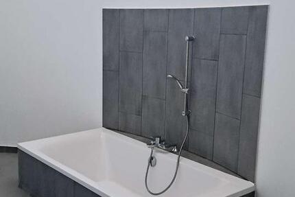 Wohnung Zwickau - 3 Zimmer, 127 m&sup2;, 1.019&euro; | Angebot:25988403