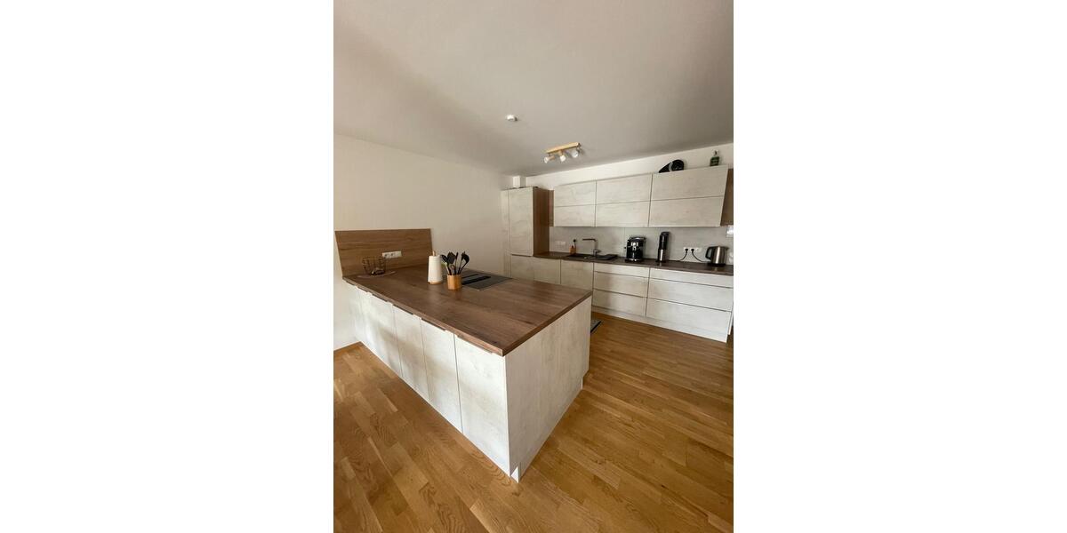 Erdgeschoßwohnung Deggendorf - 3 Zimmer, 91 m&sup2;, 1.355&euro; | Angebot:26048591