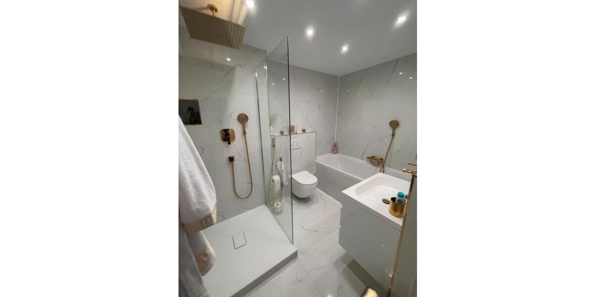 Hochparterre Köln - 2 Zimmer, 70 m&sup2;, 1.700&euro; | Angebot:26702400