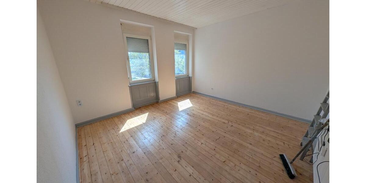 Etagenwohnung Speyer - 4 Zimmer, 110 m&sup2;, 1.200&euro; | Angebot:26271949