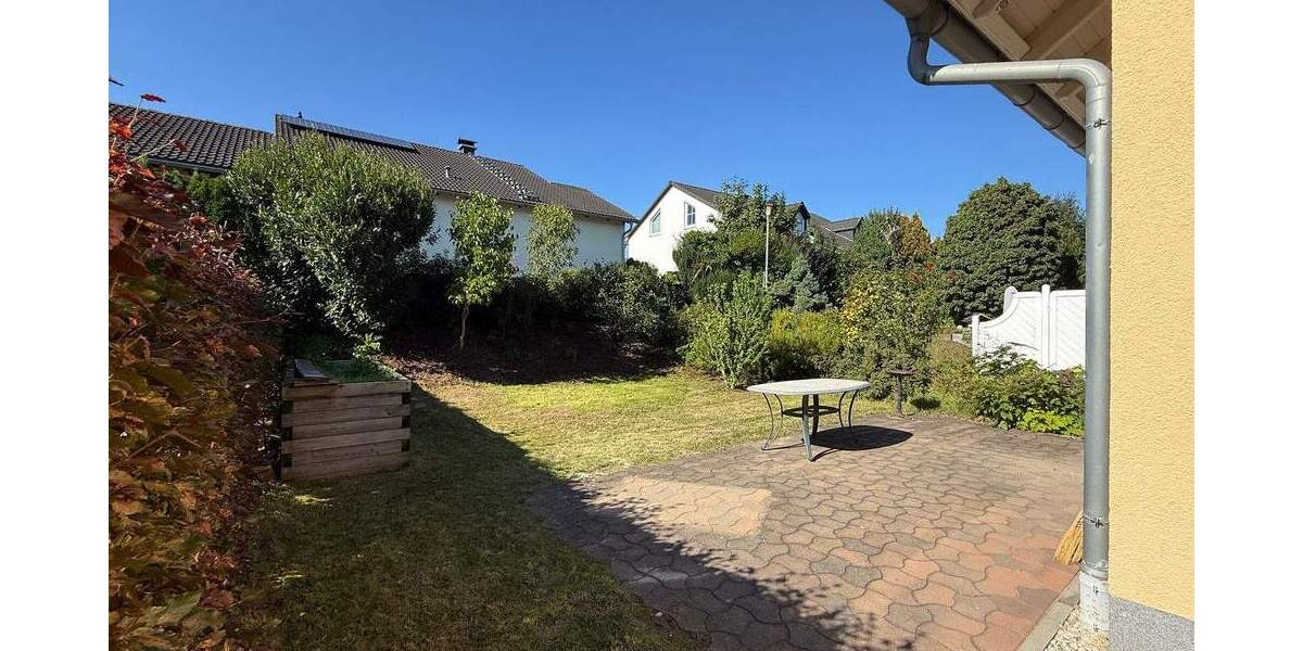 Etagenwohnung Bad Köstritz - 3 Zimmer, 130 m&sup2;, 1.700&euro; | Angebot:25662303