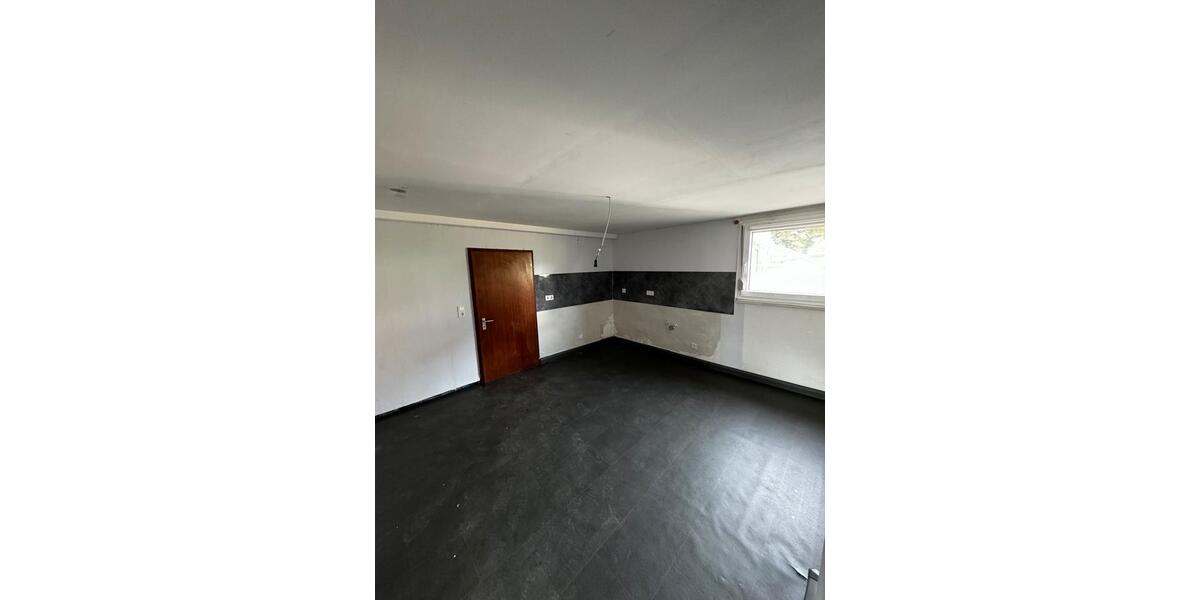 Dachgeschoßwohnung Quierschied - 4 Zimmer, 79 m&sup2;, 540&euro; | Angebot:26506775