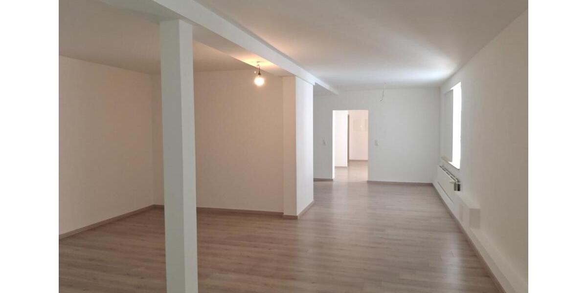 Kernsanierte Gewerbeeinheit in attraktiver Lage zimmer