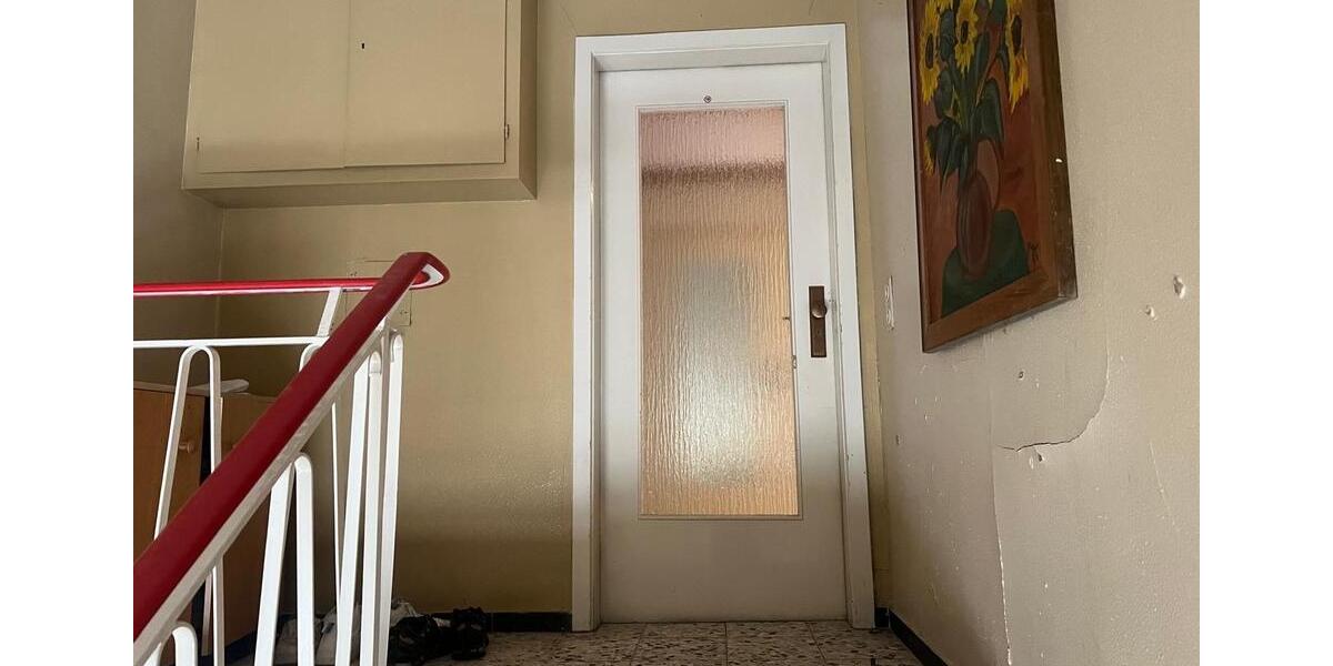 Dachgeschoßwohnung Leonberg - 4 Zimmer, 80 m&sup2;, 1.650&euro; | Angebot:26519368