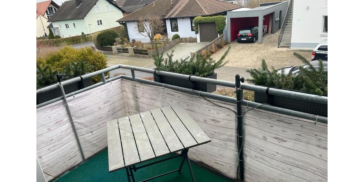 Etagenwohnung Burgebrach - 4.5 Zimmer, 100 m&sup2;, 800&euro; | Angebot:25905424