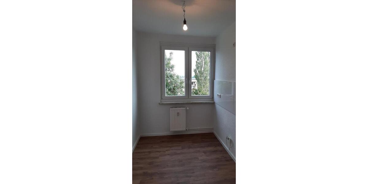 Etagenwohnung Querfurt - 1 Zimmer, 34 m&sup2;, 220&euro; | Angebot:25922724
