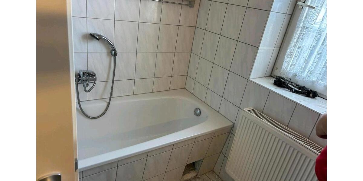 Etagenwohnung Malsfeld - 4 Zimmer, 110 m&sup2;, 830&euro; | Angebot:24683183