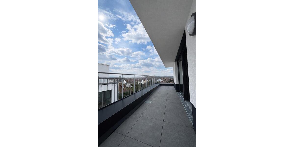 Exklusive Penthouse-Wohnung mit KücheTGDachterrasseAufzug 2 zimmer