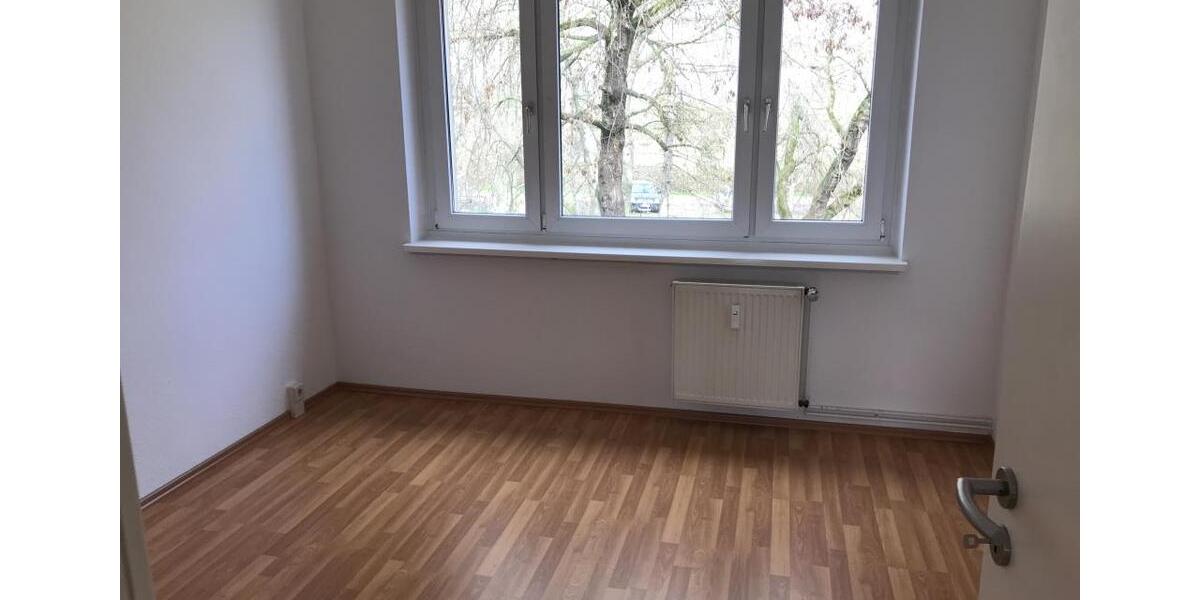 Etagenwohnung Bad Langensalza - 3 Zimmer, 60 m&sup2;, 345&euro; | Angebot:26256876