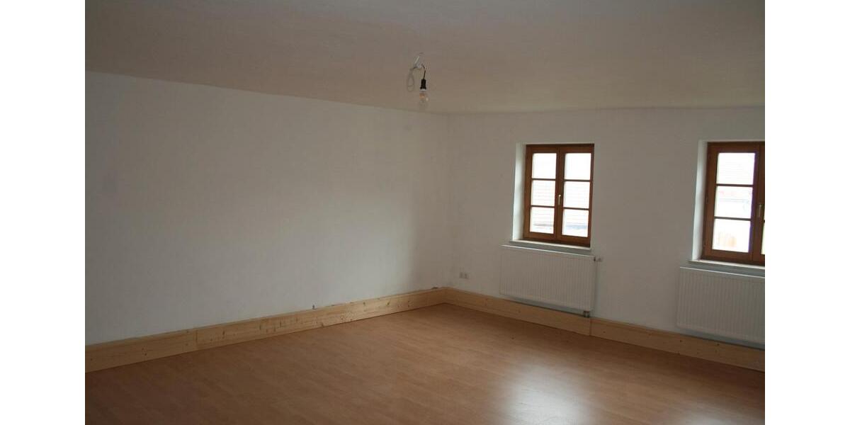 Einfamilienhaus Reisbach Englmannsberg - 8 Zimmer, 300 m&sup2;, 2.400&euro; | Angebot:26383330