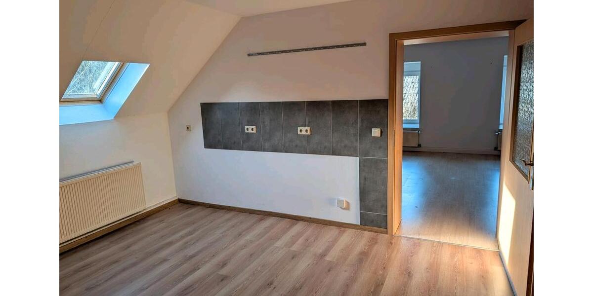 Dachgeschoßwohnung Gerbstedt - 2 Zimmer, 66 m&sup2;, 364&euro; | Angebot:25546557