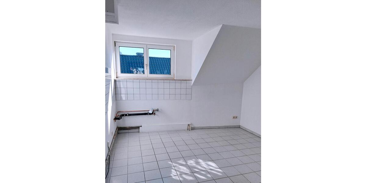 Etagenwohnung Wölfersheim - 2 Zimmer, 72 m&sup2;, 650&euro; | Angebot:26592068