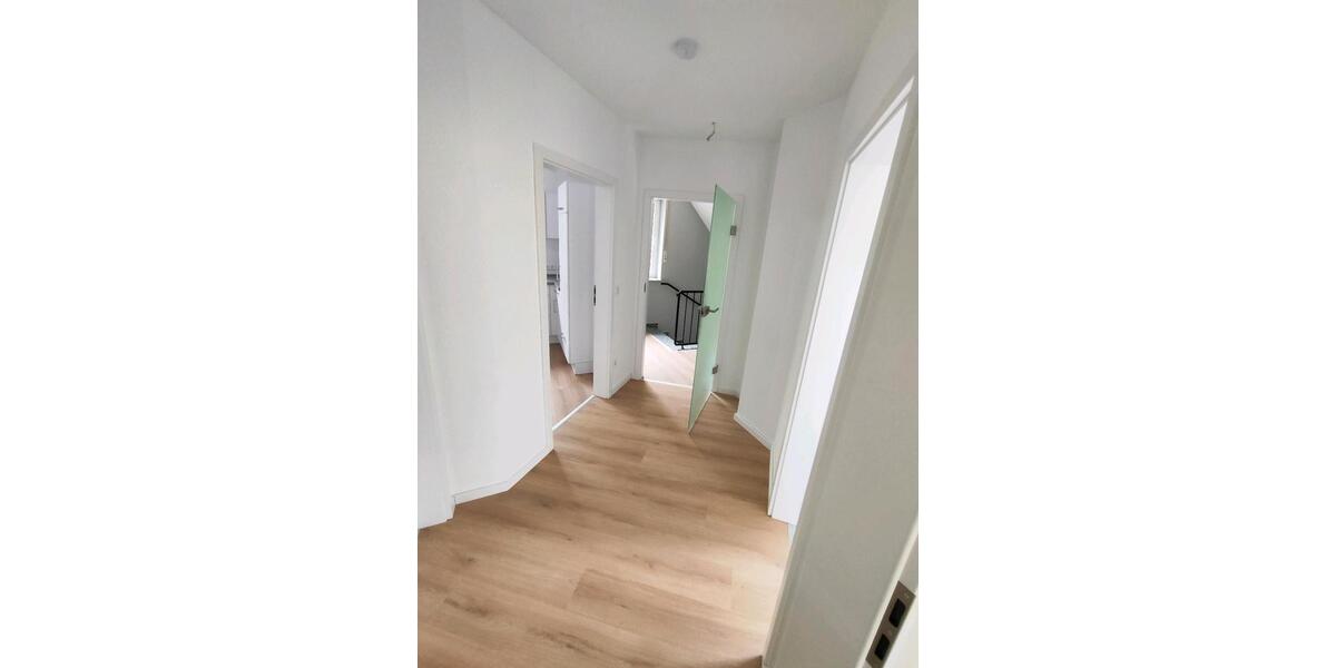 Dachgeschoßwohnung Rheine Gellendorf - 3 Zimmer, 94 m&sup2;, 1.000&euro; | Angebot:23721509
