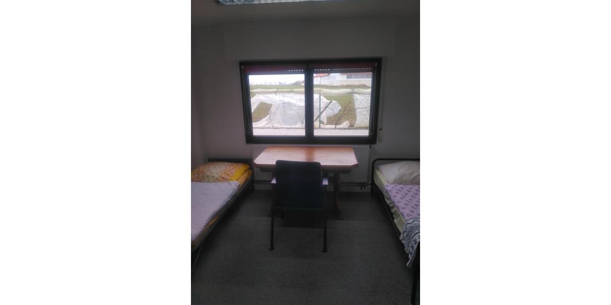 Etagenwohnung Aiterhofen - 2 Zimmer, 16 m&sup2;, 400&euro; | Angebot:25570690