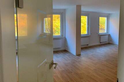 Wohnung Aue-Bad Schlema OT Schlema Schlema - 4 Zimmer, 122 m&sup2;, 850&euro; | Angebot:24766032