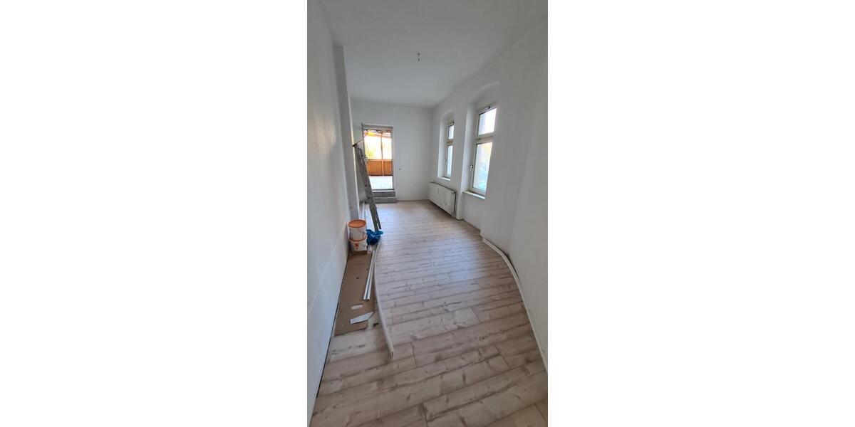 Erdgeschoßwohnung Weißenfels - 1 Zimmer, 25 m&sup2;, 200&euro; | Angebot:24474130