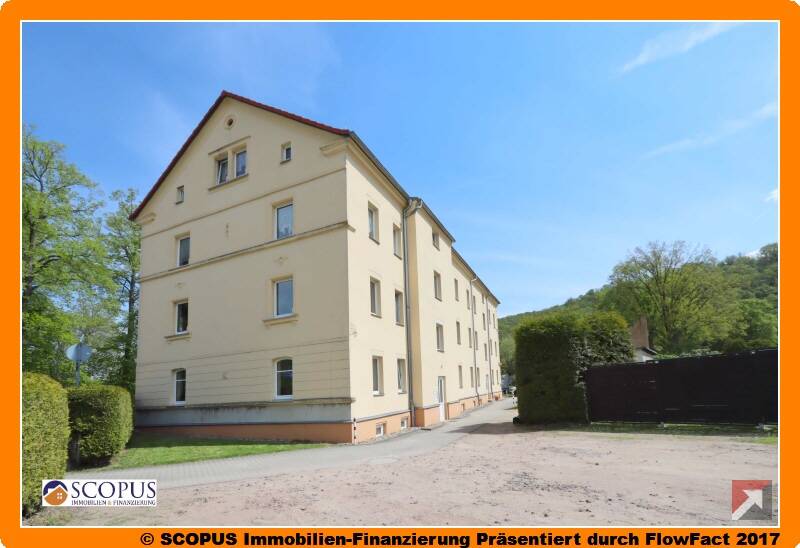 Helle Single-Wohnung mit Einbauküche, Gartenmitbenutzung, PKW-Stellplatz