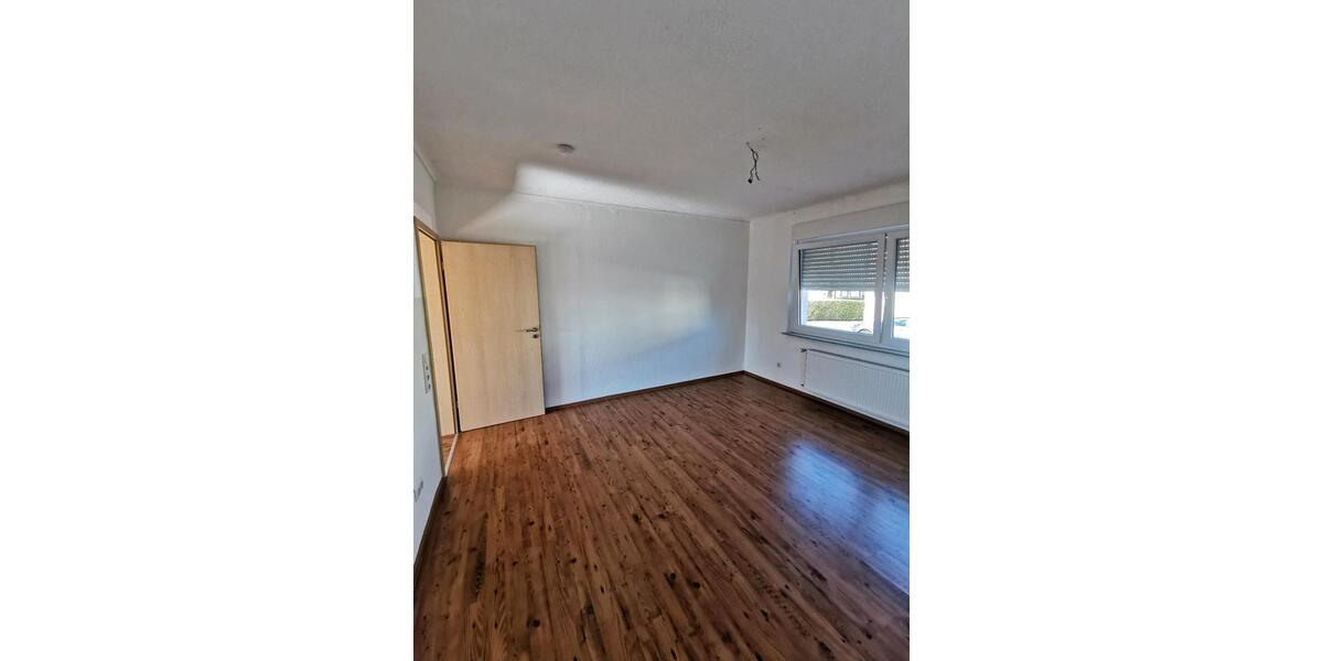 Erdgeschoßwohnung Heusweiler - 3 Zimmer, 83 m&sup2;, 750&euro; | Angebot:24750712