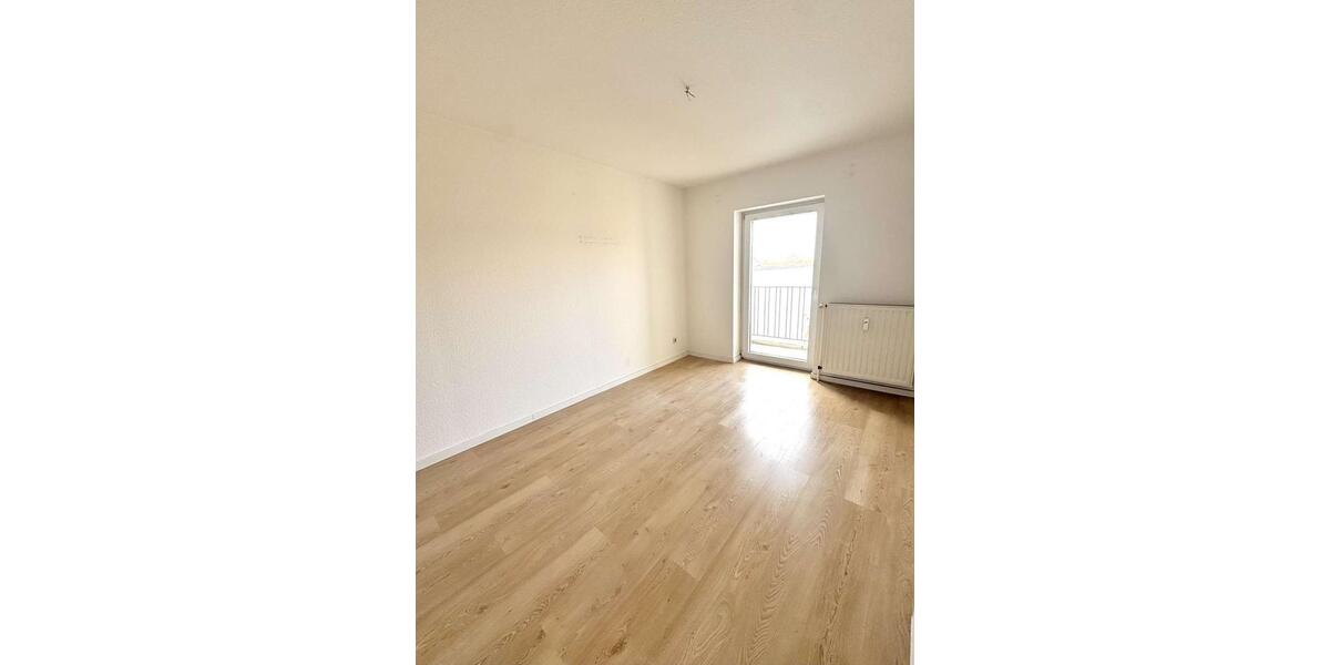 Dachgeschoßwohnung Magdeburg Nordwest - 2 Zimmer, 58 m&sup2;, 609&euro; | Angebot:26489372