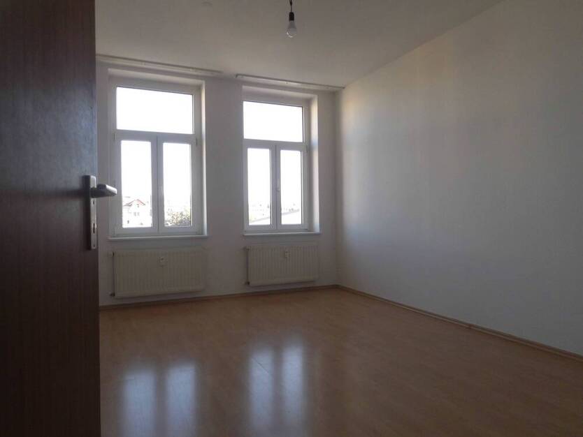 helle 2-RaumWohnung mit Einbauküche in Plagwitz