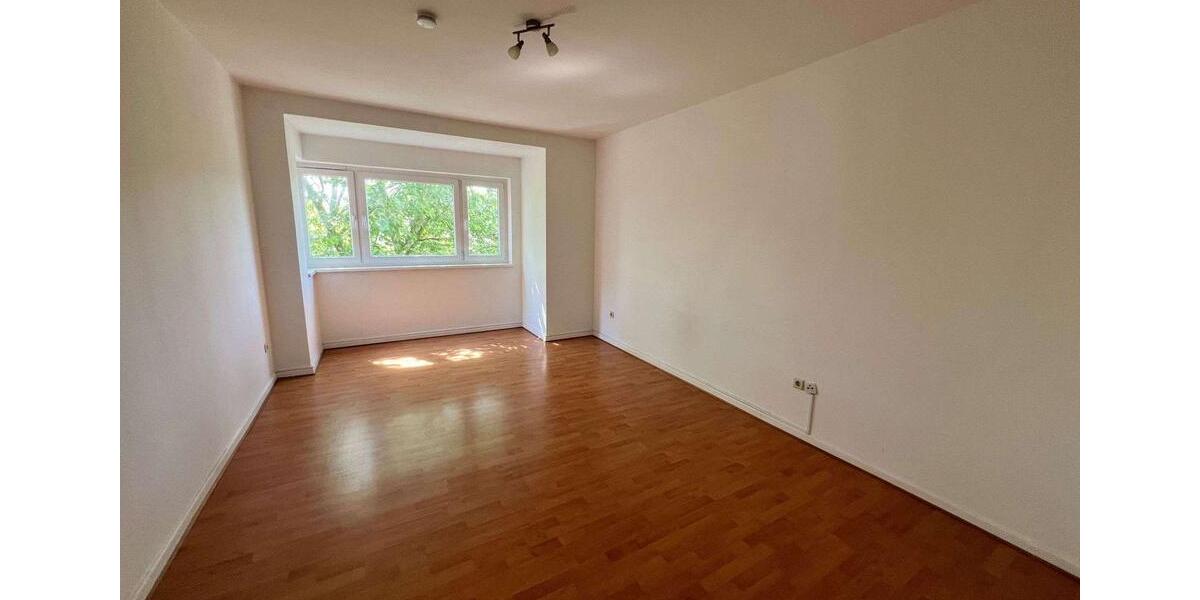 Etagenwohnung Wolfsburg - 3 Zimmer, 60 m&sup2;, 570&euro; | Angebot:25220671