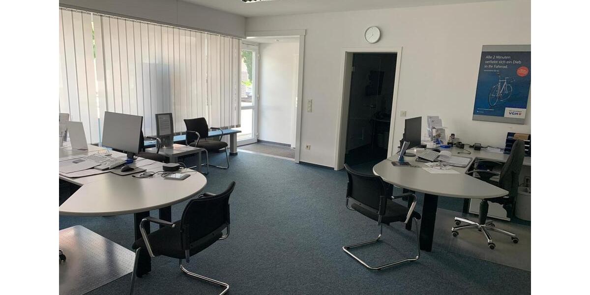 Gewerbe-Bürogebäude zimmer