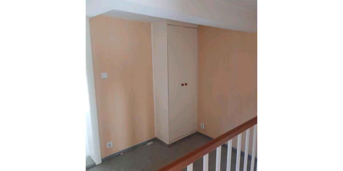 Etagenwohnung Calvörde Wegenstedt - 7 Zimmer, 210 m&sup2;, 950&euro; | Angebot:25297798