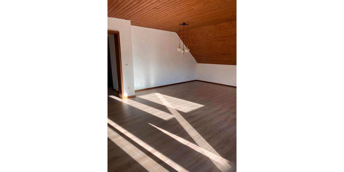 Einfamilienhaus Melle - 7 Zimmer, 190 m&sup2;, 1.500&euro; | Angebot:26582102