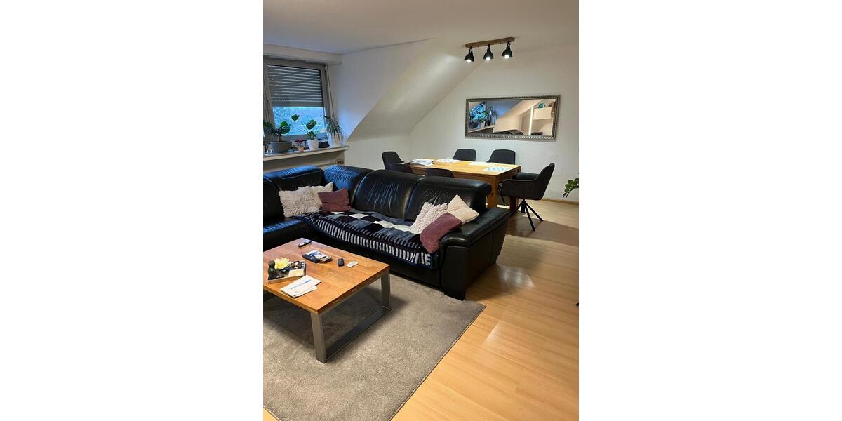 Dachgeschoßwohnung Meerbusch Kierst - 4 Zimmer, 85 m&sup2;, 1.067&euro; | Angebot:24717276