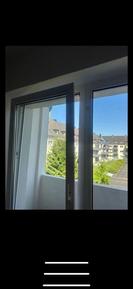 Mobiliertes WG Zimmer mit nagelneuem Bad