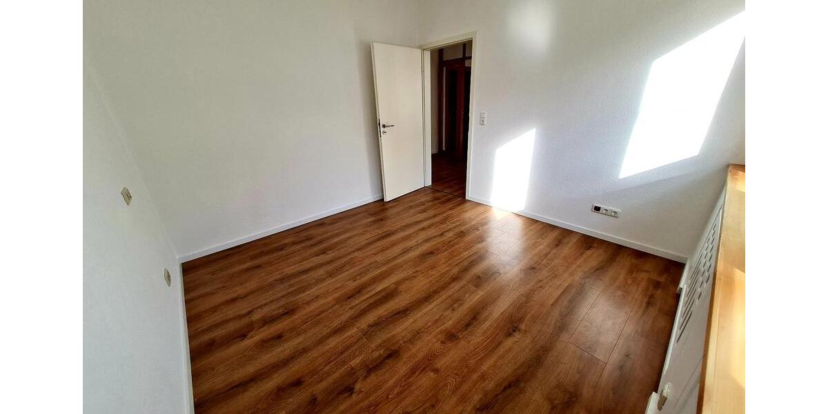 Erdgeschoßwohnung Bad Hersfeld - 2 Zimmer, 60 m&sup2;, 618&euro; | Angebot:26619781