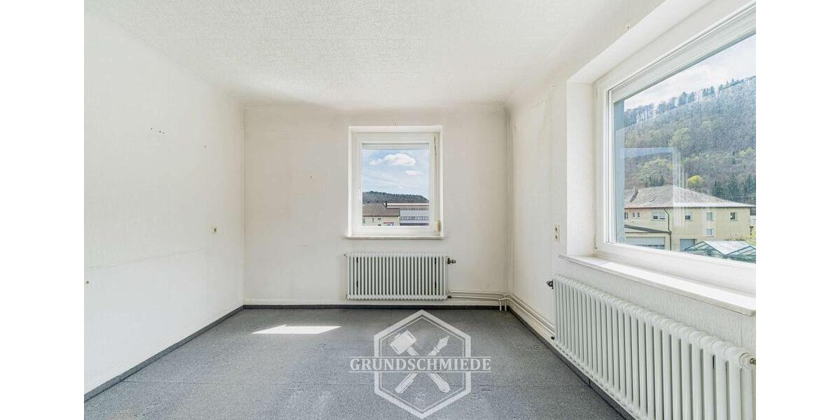 Dachgeschoßwohnung Albstadt - 4 Zimmer, 100 m&sup2;, 650&euro; | Angebot:26416214