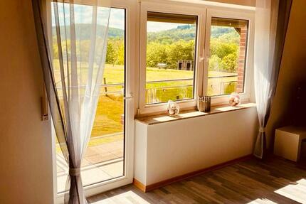 Wohnung Vöhl - 4 Zimmer, 128 m&sup2;, 1.200&euro; | Angebot:27592209