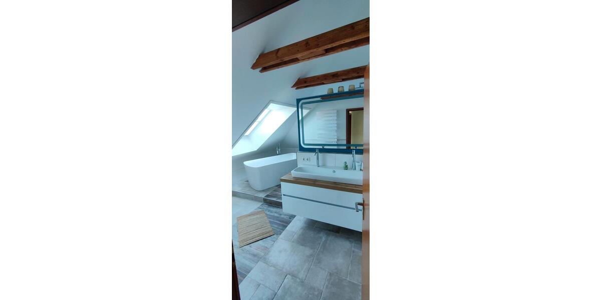 Einfamilienhaus Heide - 5 Zimmer, 159 m&sup2;, 1.600&euro; | Angebot:26603454
