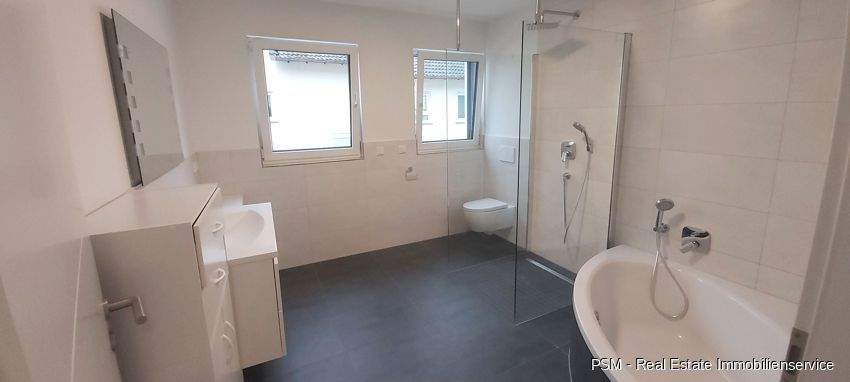 Reihenmittelhaus Flörsheim / Weilbach Weilbach - 6 Zimmer, 221 m&sup2;, 2.800&euro; | Angebot:24990240