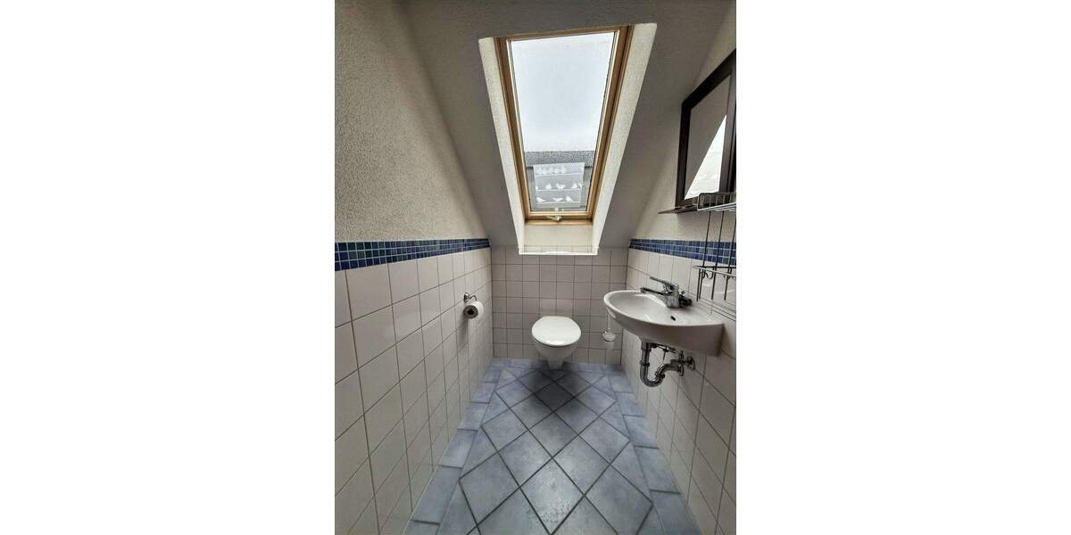 Mehrfamilienhaus, Wohnhaus Wilhelmsdorf Esenhausen - 4 Zimmer, 141 m&sup2;, 1.200&euro; | Angebot:25701172