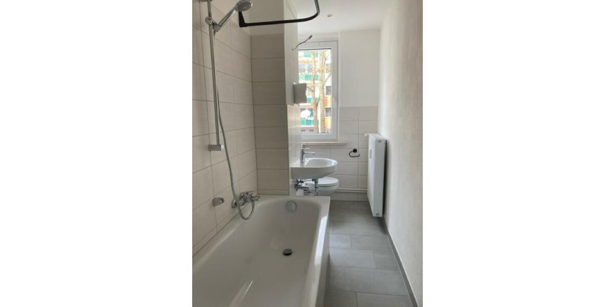 Etagenwohnung Bernburg (Saale) - 4 Zimmer, 73 m&sup2;, 426&euro; | Angebot:26678140