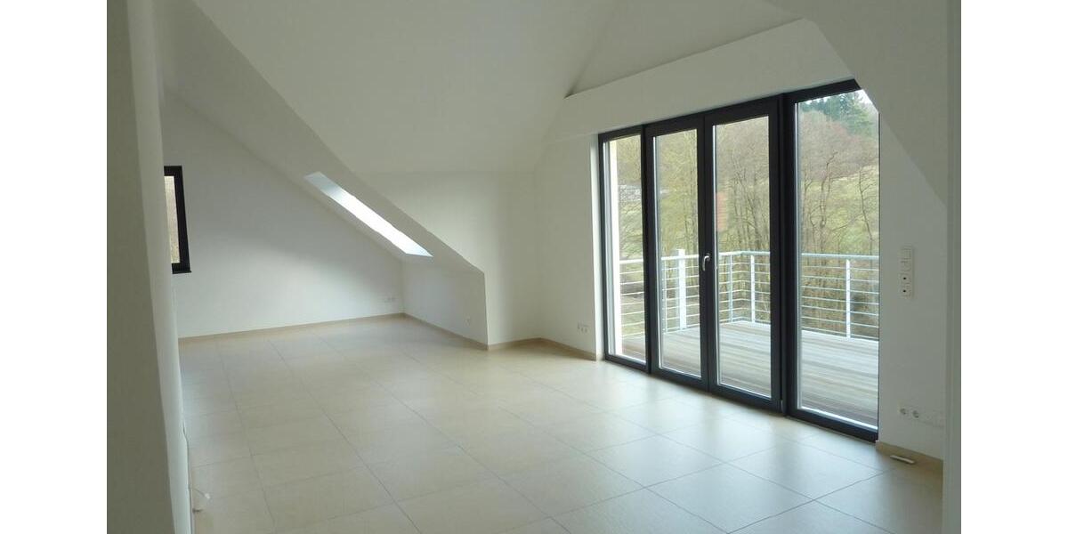 Dachgeschoßwohnung Hoffeld - 2 Zimmer, 95 m&sup2;, 750&euro; | Angebot:26560334