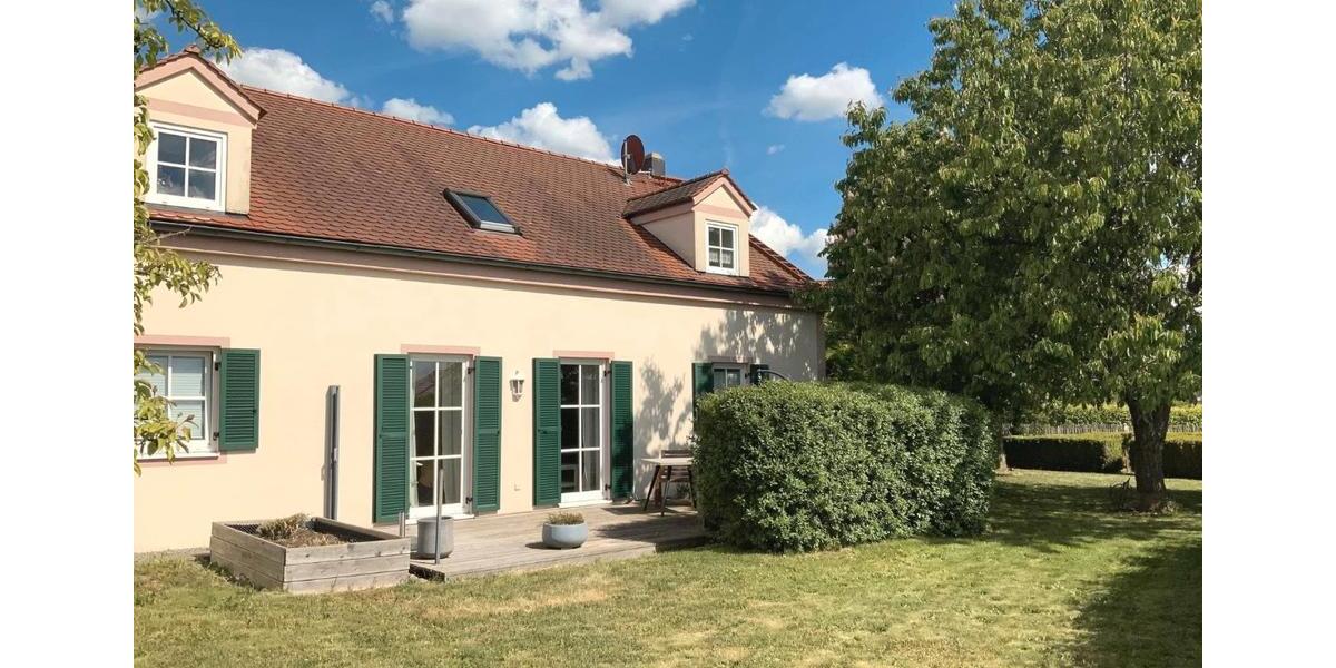 Erdgeschoßwohnung Nittenau - 3 Zimmer, 90 m&sup2;, 900&euro; | Angebot:25150823