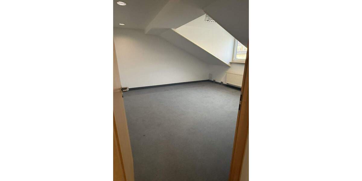 Gewerbeobjekt Ludwigshafen am Rhein Mitte - 2 Zimmer, 183 m&sup2;, 2.500&euro; | Angebot:25743964