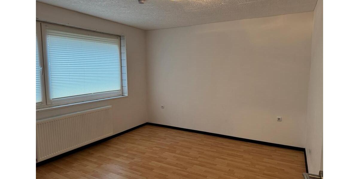 Erdgeschoßwohnung Upgant-Schott Schott - 4 Zimmer, 120 m&sup2;, 1.200&euro; | Angebot:24564535