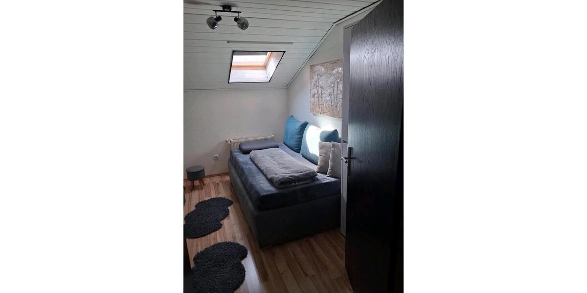 Dachgeschoßwohnung Kelheim - 3 Zimmer, 73 m&sup2;, 850&euro; | Angebot:25873696